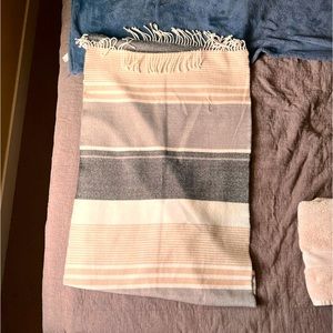 NWT Silk Calvin Klein Women’s Wrap/Scarf